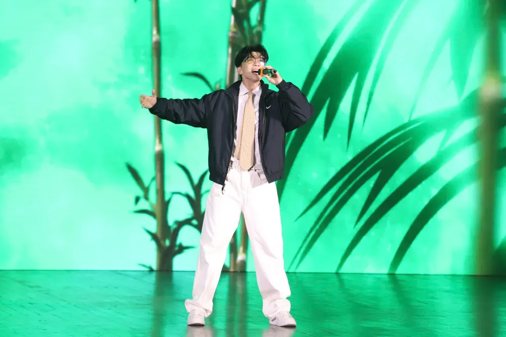 đồng bào bão lũ (2).jpg