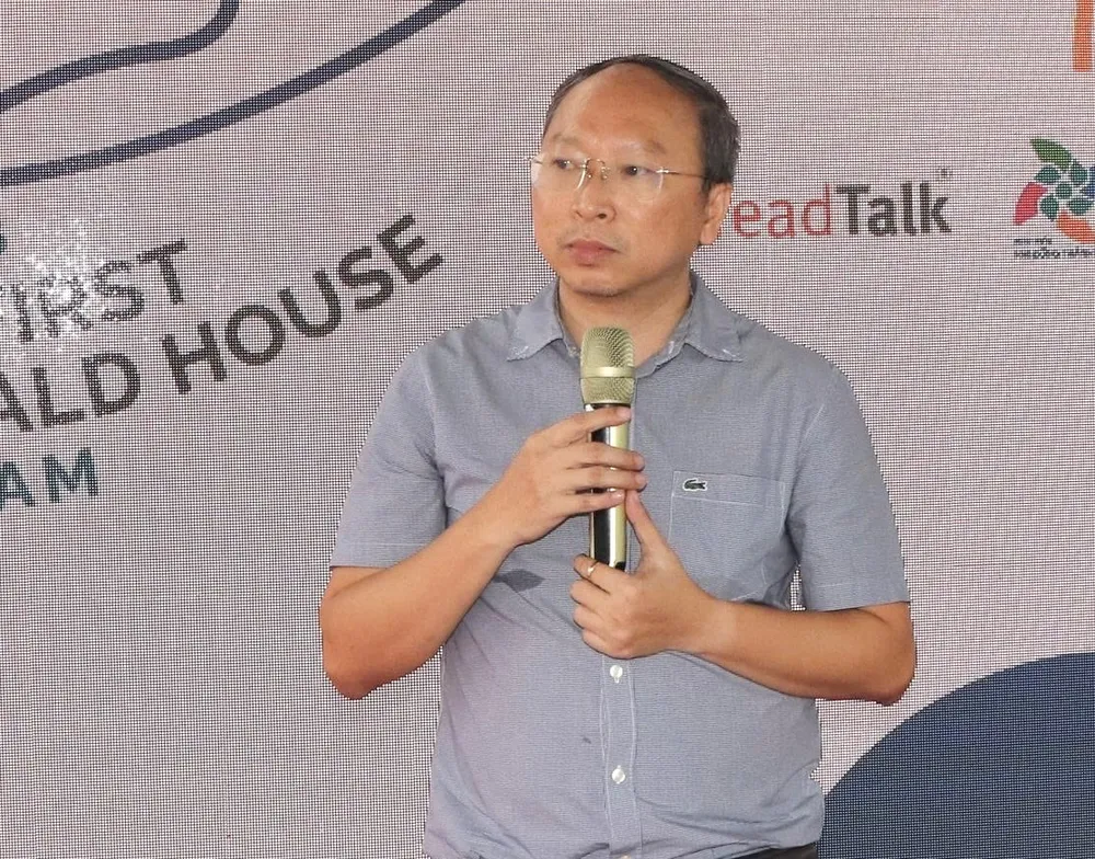 gia đình bệnh nhi.jpg