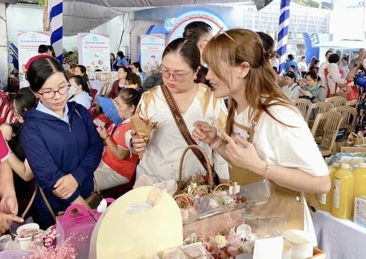 Phụ nữ khởi nghiệp (10).jpg