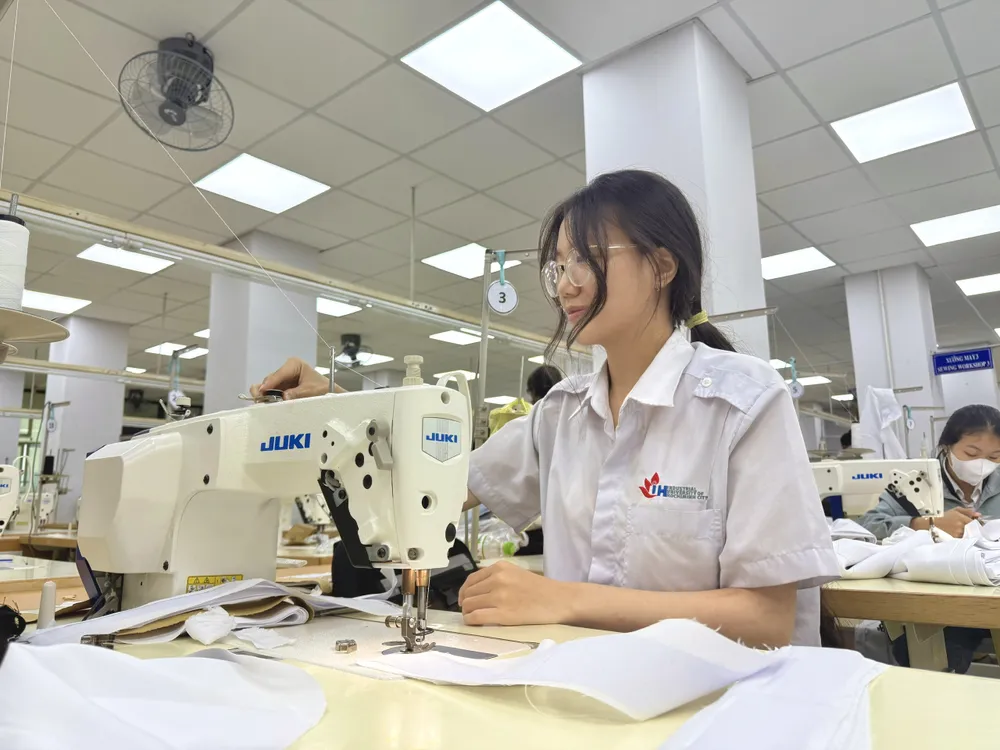 đồng phục (1).jpg