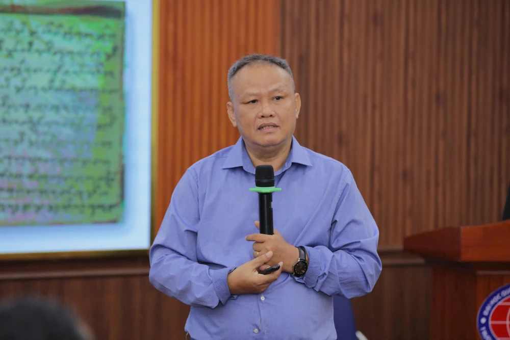 Văn học Chăm (1).jpg