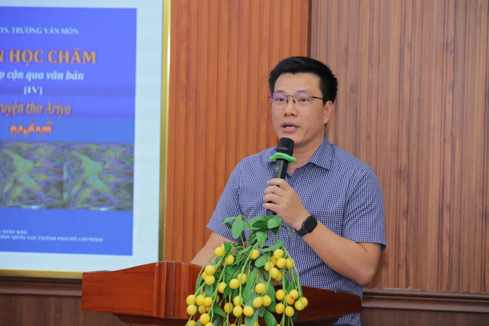 Văn học Chăm (2).JPG