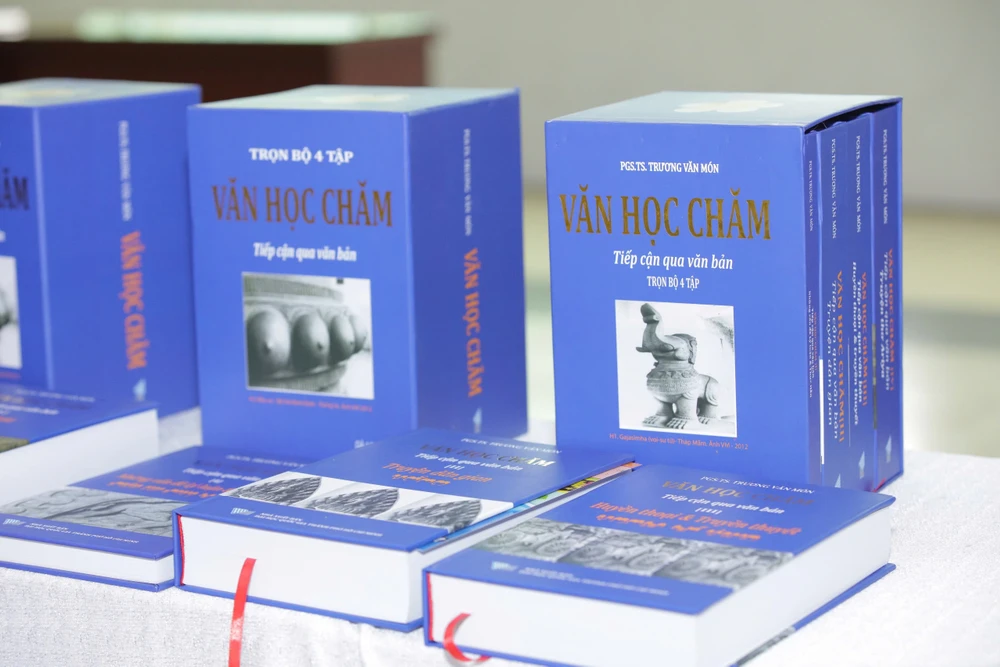 Văn học Chăm (5).jpg