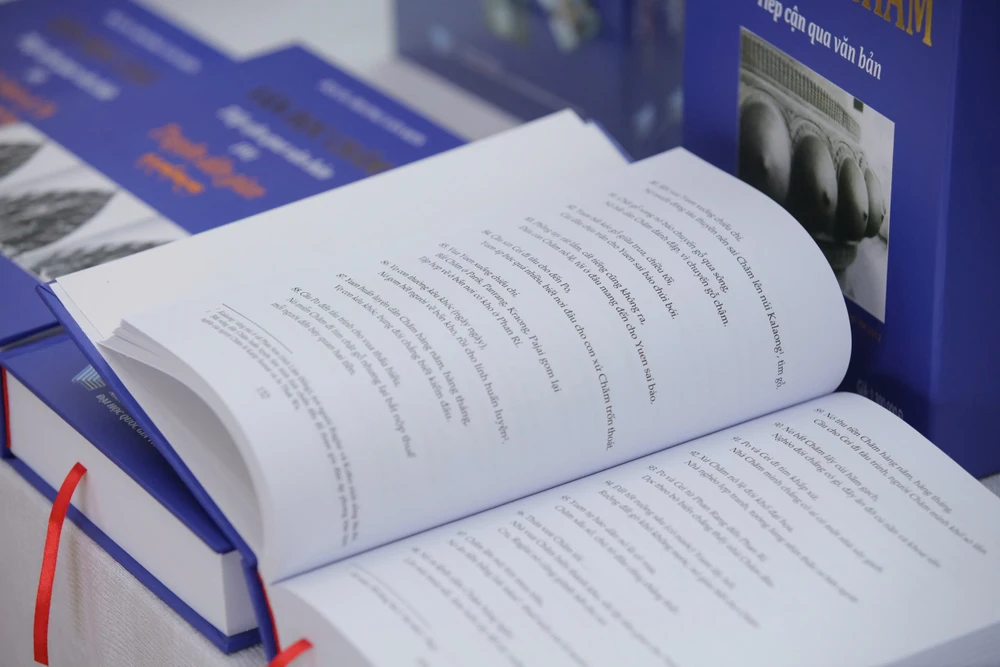 Văn học Chăm (6).jpg