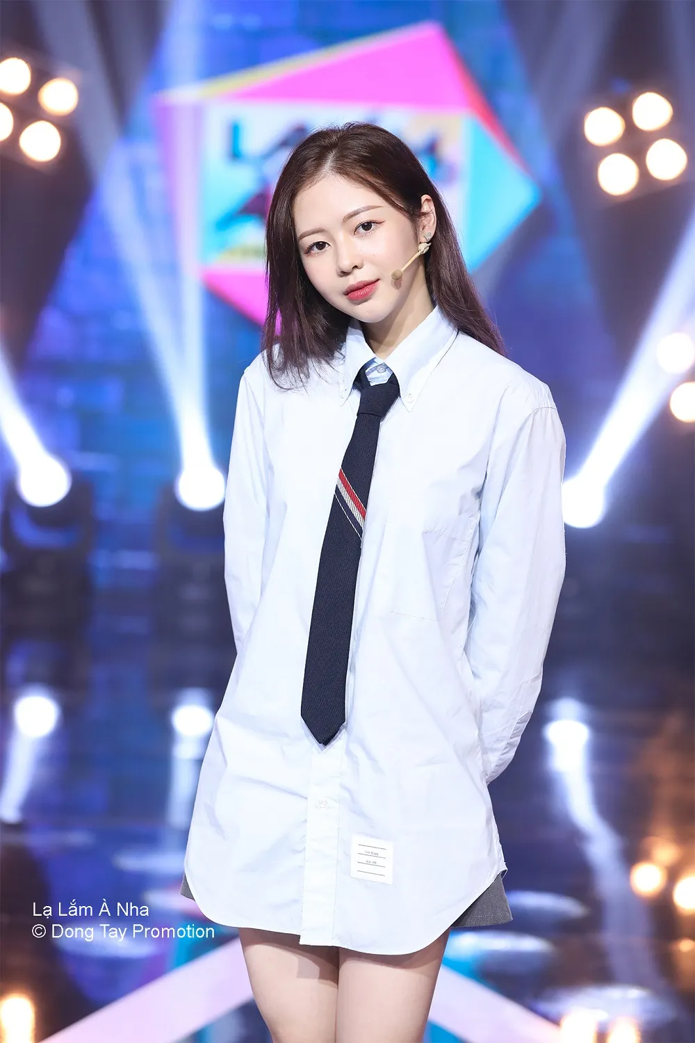 Bùi Lan Hương hát như nuốt đĩa tại 'Lạ lắm à nha' ảnh 3