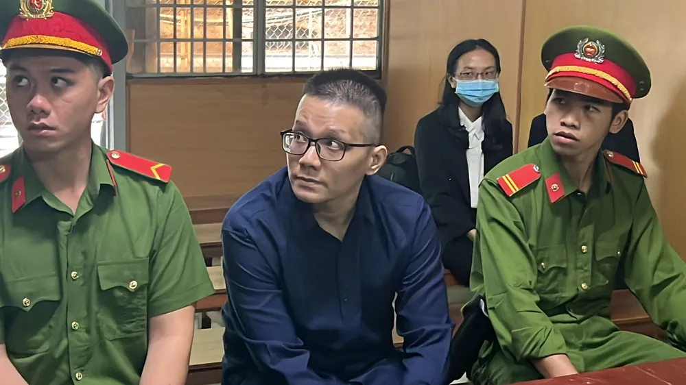 Nhâm Hoàng Khang bị tuyên phạt 10 năm tù về tội cưỡng đoạt tài sản. Ảnh: HỮU ĐĂNG.