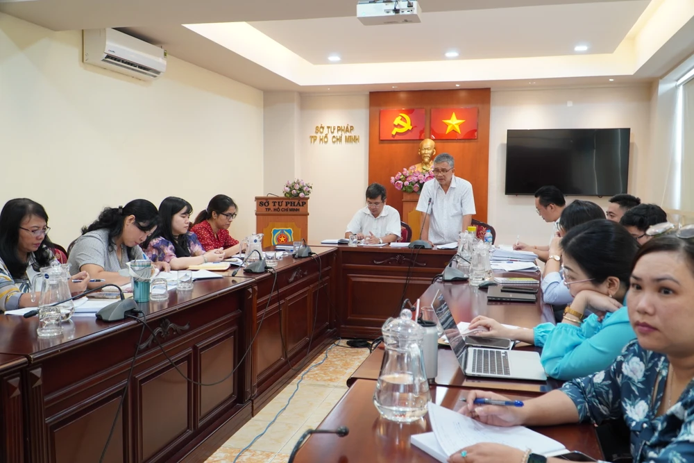Đại diện các phòng, ban và đơn vị trực thuộc tham dự hội nghị. Ảnh: HĐ IMG_0756.jpeg