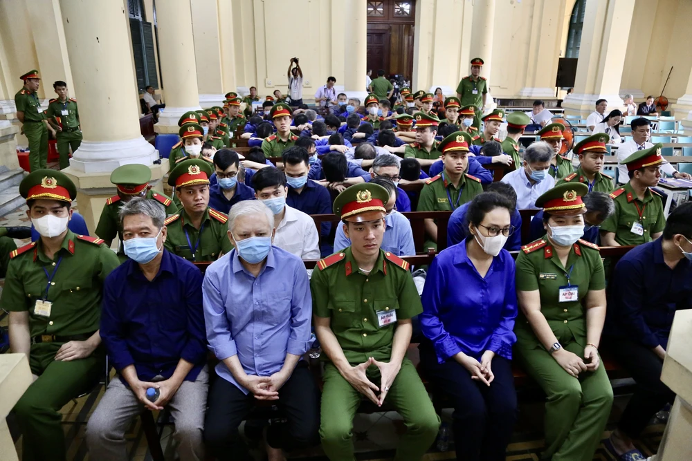 Tính đến nay, đã có 38/86 bị cáo được luật sư bào chữa và tự bào chữa. Ảnh: HOÀNG GIANG vạn thịnh phát