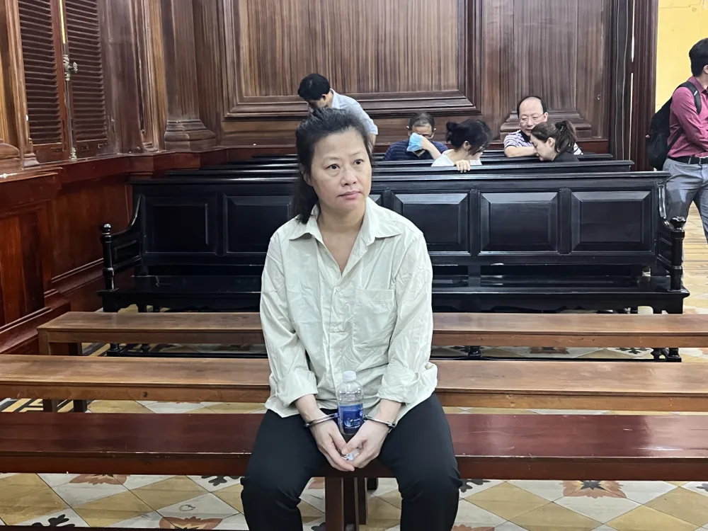 Bị cáo Trương Thị Kim Soan tại tòa. Ảnh: HỮU ĐĂNG hồ sơ panama