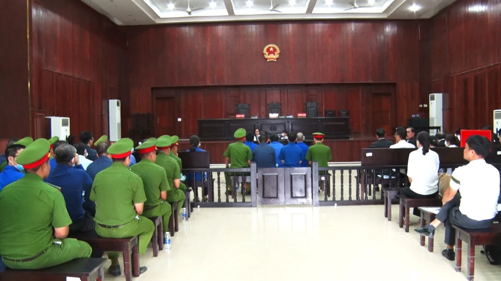 Hình ảnh phiên tòa xử phúc thẩm vụ Thuduc House