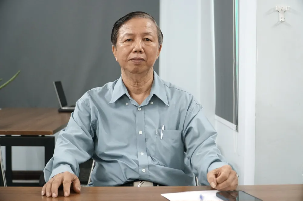 Ông Đặng Quốc Hùng, Giám đốc Công ty Cổ phần Thủ công Mỹ nghệ Gỗ Liên Minh. Ảnh: NHẬT DIỄM IMG_1233.jpeg