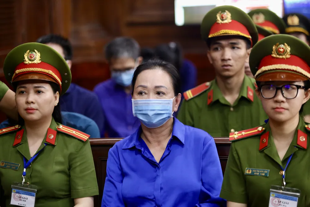 Bà Trương Mỹ Lan muốn gỡ bỏ kê biên cổ phần tại nhiều công ty. Ảnh: HOÀNG GIANG Trương Mỹ Lan