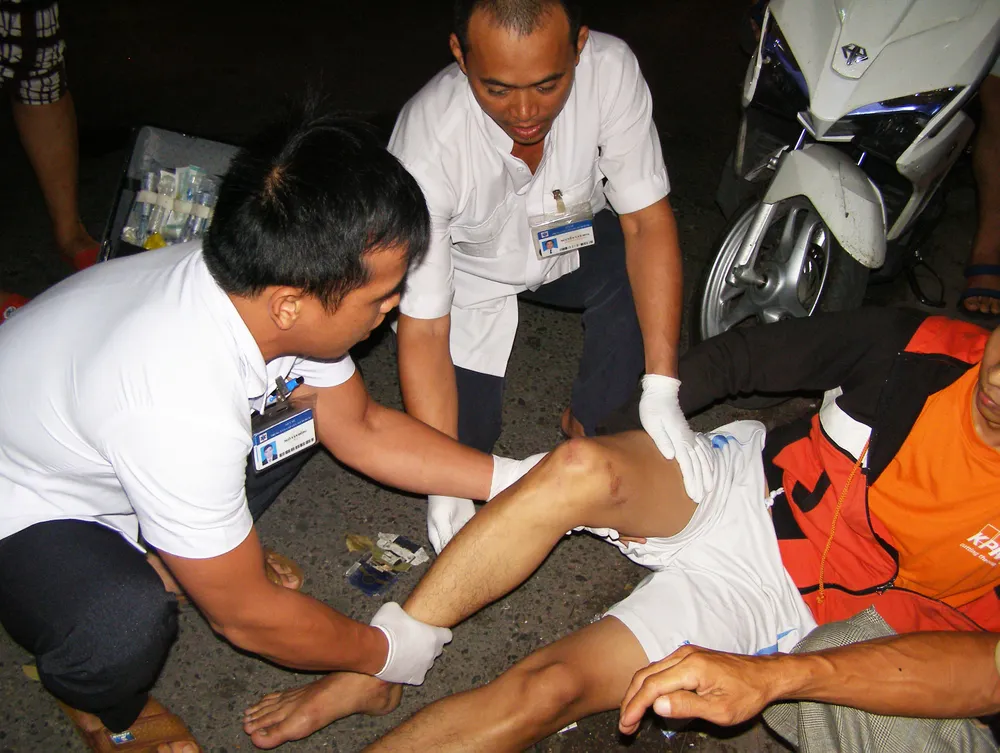 Sơ cứu người bị tai nạn giao thông tại hiện trường ảnh 1 Sơ cứu người bị tai nạn giao thông tại hiện trường ảnh 1