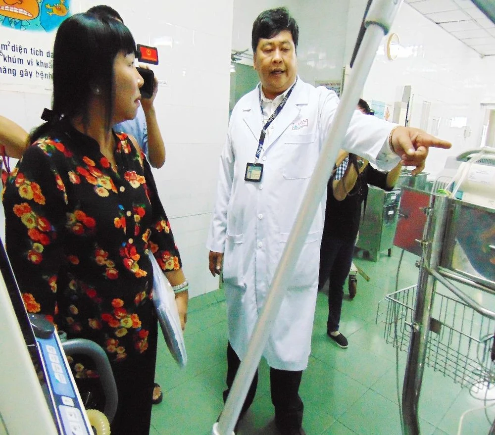 BV Nhi đồng 1 sẽ đo vòng đầu trẻ sơ sinh khi nhập viện ảnh 1