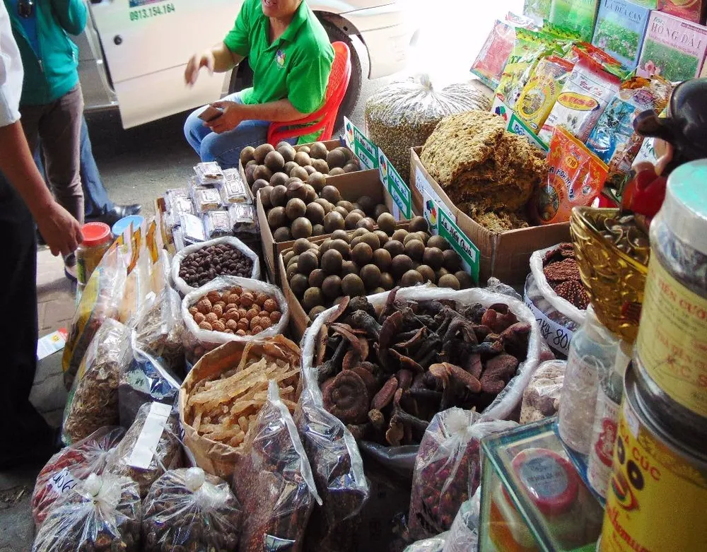 Phần lớn dược liệu Đông y không rõ nguồn gốc ảnh 1 Đa phần dược liệu bào chế thuốc Đông y không có nguồn gốc rõ ràng.