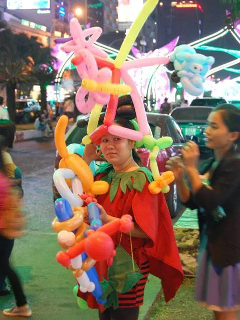 Người dân TP.HCM đón năm mới ảnh 12 Người dân TP.HCM đón năm mới ảnh 12