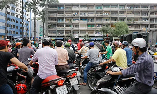 Dịch vụ ăn theo giải U19 sôi động ảnh 9 HDD0053-1539-1389173055.jpg