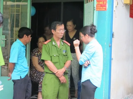 Công an đang làm việc tại hiện trường