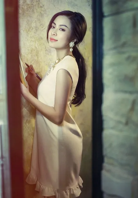 Hoàng Thùy Linh quyến rũ ở tuổi 25 ảnh 3 sam-010795-3005-1395982725.jpg