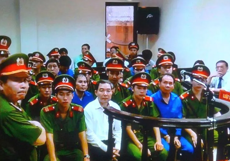 Phúc thẩm vụ án Dương Chí Dũng: Cấp trên phủ nhận tham ô, cấp dưới khẳng định có ảnh 11