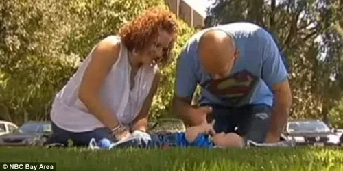 Gia đình hạnh phúc của người đàn ông được tái tạo dương vật Mike Moore