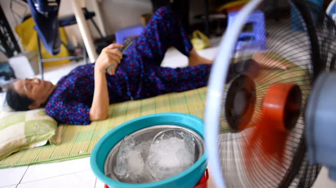 Sài Gòn nóng như đổ lửa ảnh 1