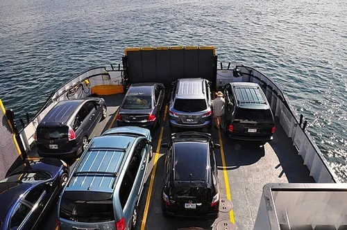 view-of-cars-on-the-ferry-neen-4559-9671