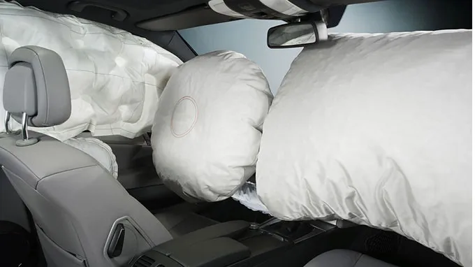 Ngành công nghiệp ôtô đau đầu với lỗi túi khí ảnh 1