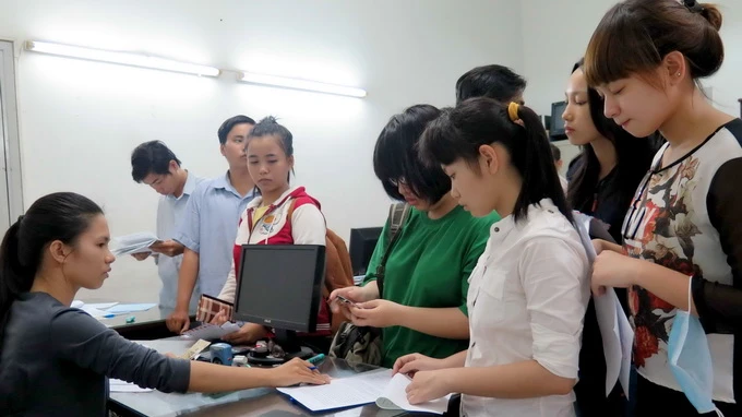 Tỉ lệ “chọi” thấp chưa hẳn dễ đậu ảnh 1