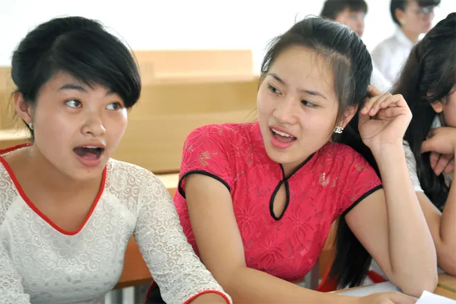 Nữ sinh trổ tài hát hay thi vào cao đẳng ảnh 5 Nữ sinh trổ tài hát hay thi vào cao đẳng ảnh 5