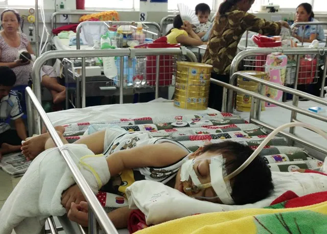 Thời tiết chuyển mùa, bệnh nhi kẹt cứng khoa hô hấp ảnh 7 Thời tiết chuyển mùa, bệnh nhi kẹt cứng khoa hô hấp ảnh 7