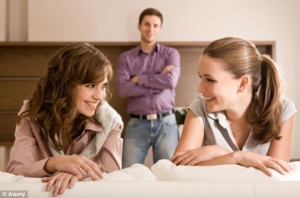 Vì sao đàn ông nói ít hơn phụ nữ? ảnh 1