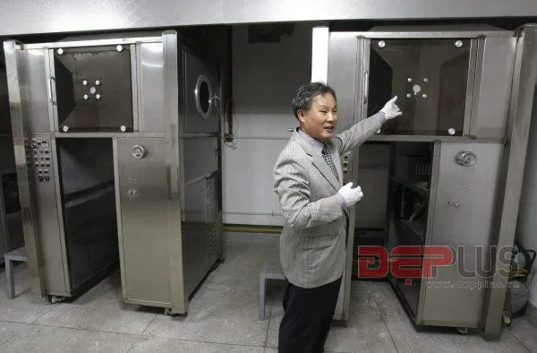 Những món trang sức kinh dị nhắc đến đã "rùng mình" ảnh 4 Những món trang sức kinh dị nhắc đến đã "rùng mình" ảnh 4