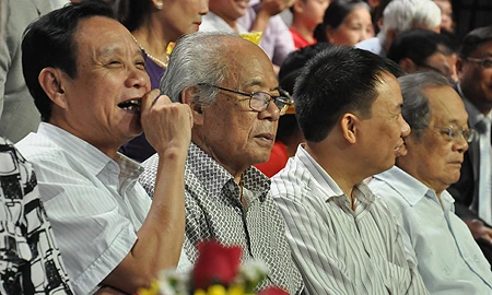 Olympia, chung kết, hóa học, cố vấn, đường lên đỉnh, Nguyễn Hoàng Bách