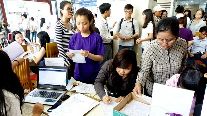 Ngày đầu xét tuyển bổ sung: hồ sơ chưa nhiều ảnh 1