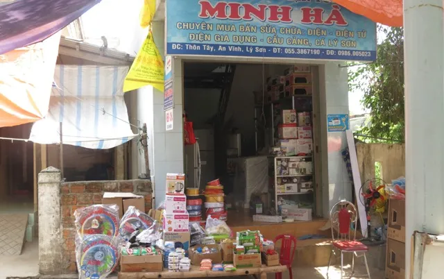 Chùm ảnh: Lý Sơn rộn vui khi có điện ảnh 4 Chùm ảnh: Lý Sơn rộn vui khi có điện ảnh 4