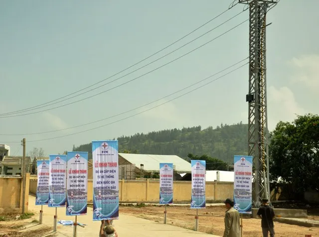 Chùm ảnh: Lý Sơn rộn vui khi có điện ảnh 8 Chùm ảnh: Lý Sơn rộn vui khi có điện ảnh 8