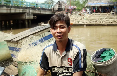 Người Sài Gòn bắt cá hô khổng lồ bán gần 200 triệu đồng ảnh 9 Chủ nhân bắt được con cá hô cho biết, với số tiền gần 200 triệu 'trúng' được từ con cá hô, anh sẽ