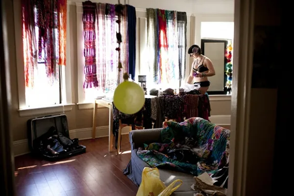 Cận cảnh cuộc sống thường ngày của một 'gái bán hoa' ở Mỹ ảnh 9