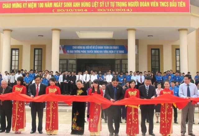 Kỷ niệm 100 năm ngày sinh anh hùng Lý Tự Trọng ảnh 1