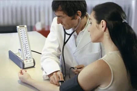 Thường xuyên tăng huyết áp vào buổi sáng có nguy hiểm? ảnh 1