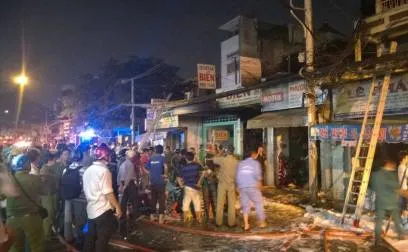 TP.HCM: Cửa hàng bán phụ tùng xe máy bị lửa thiêu rụi ảnh 4 TP.HCM: Cửa hàng bán phụ tùng xe máy bị lửa thiêu rụi ảnh 4