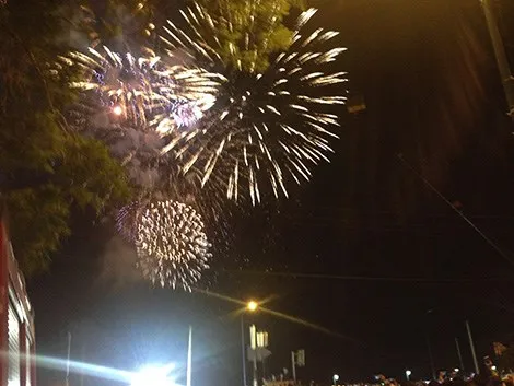 Cả nước đón tết Ất Mùi trong niềm vui hân hoan ảnh 2