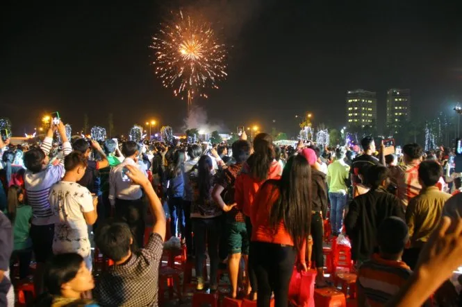 Cả nước đón tết Ất Mùi trong niềm vui hân hoan ảnh 14