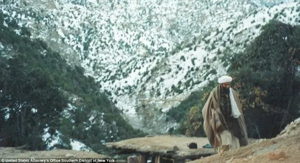 Ảnh hiếm bên trong 'sào huyệt' của Osama Bin Laden ảnh 15