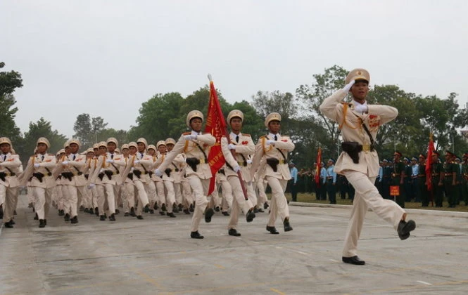 Khối sĩ quan cảnh sát nhân dân- Ảnh: Tiến Long