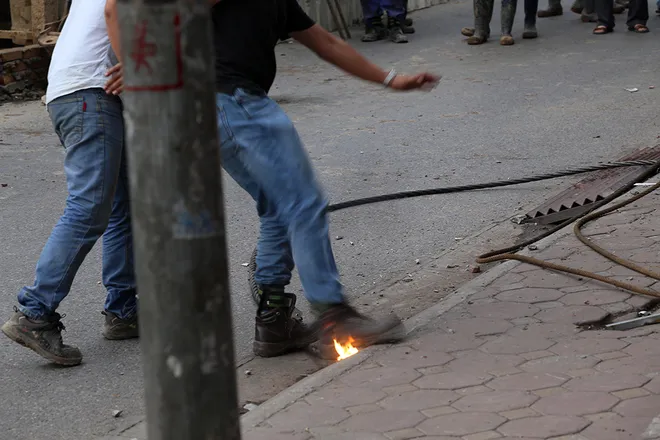 Chùm ảnh: Hiện trường vụ sập cần cẩu tuyến metro Nhổn - Ga Hà Nội ảnh 7