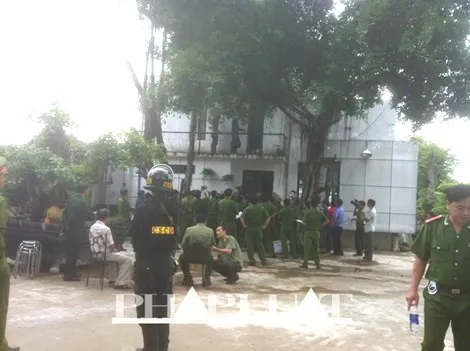 Toàn cảnh buổi thực nghiệm hiện trường vụ thảm sát ở Bình Phước ảnh 3 Toàn cảnh buổi thực nghiệm hiện trường vụ thảm sát ở Bình Phước ảnh 3