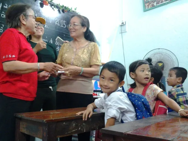 'Lớp phổ cập tiểu học' giữa lòng thành phố Biên Hòa ảnh 7