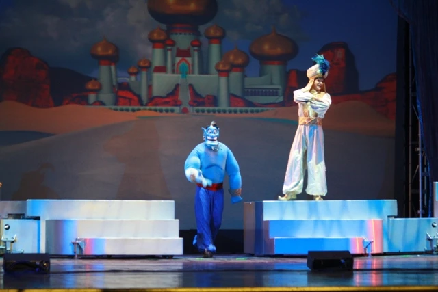 Chuột Mickey và nhiều nhân vật hoạt hình khác gây 'sốt' ở TP.HCM ảnh 5